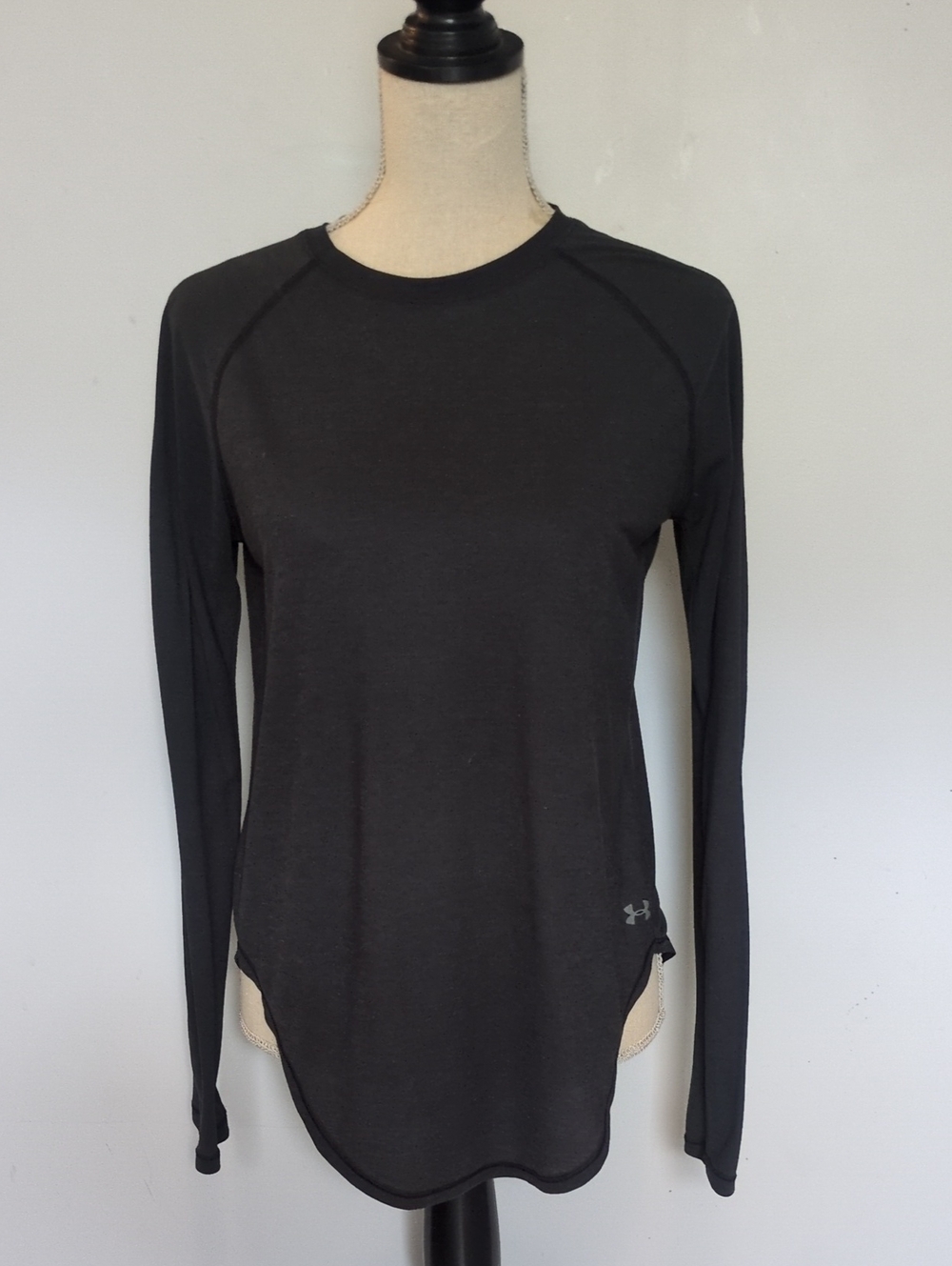 Under Armour Black Long-Sleeve Open Back Performance Top S